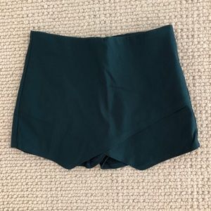 emerald green envelope skort